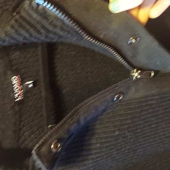 Heavy duty acrylic wool Italian sweater - Picture 2 of 3